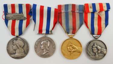 Frankreich: Sammlung Eisenbahn-Verdienst-Medaillen, 4 Exemplare.