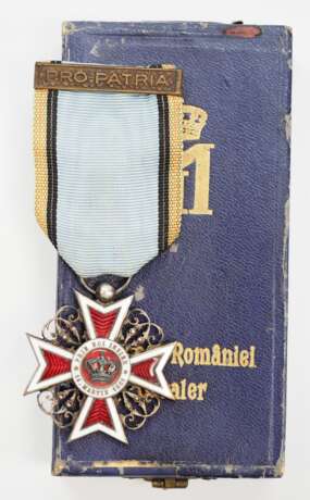 Rumänien: Orden der Krone von Rumänien, 1. Modell (1881-1932), Ritterkreuz, im Etui. - photo 1