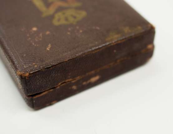 Rumänien: Orden des Stern von Rumänien, 2. Modell (1932-1947), Offizierskreuz mit Schwertern, im Etui. - photo 3