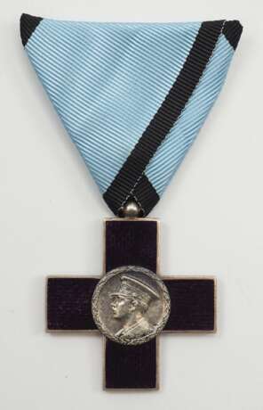 Rumänien: Orden für Kulturverdienste, 1. Modell (1930-1940), Ritterkreuz, 2. Klasse, am Bande für Sportverdienste. - Foto 1 Rumänien: Orden für Kulturverdienste, 1. Modell (1930-1940), Ritterkreuz, 2. Klasse, am Bande für Sportverdienste. - Foto 1