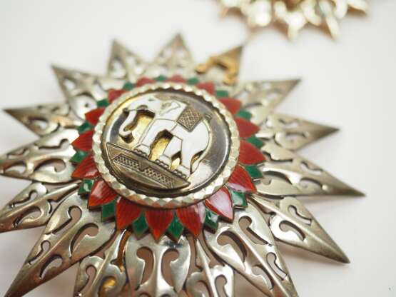 Thailand: Der sehr hohe Orden des Weißen Elefanten 5. Modell (seit 1941), 2. Klasse Satz. - photo 2