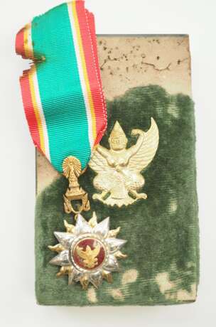 Thailand: Edler Orden der Fülle und Qualität, 5. Klasse, im Etui. - фото 1 Thailand: Edler Orden der Fülle und Qualität, 5. Klasse, im Etui. - фото 1