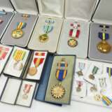 USA: Lot Auszeichnungen. - photo 2