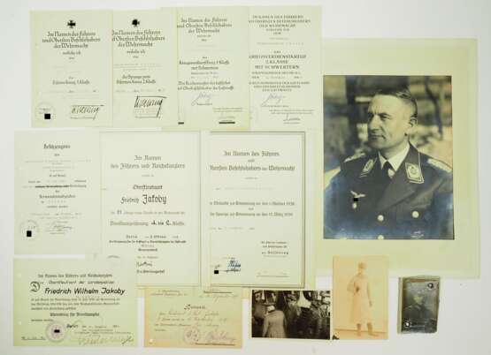 Urkundennachlass des Generalleutnant der Luftwaffe. - Foto 1 Urkundennachlass des Generalleutnant der Luftwaffe. - Foto 1