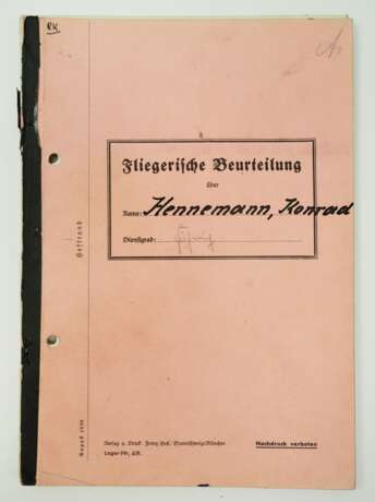 Fliegerische Beurteilung eines Ritterkreuzträgers der I./ Kampfgeschwader 26 - mehrere Schiffs-Versenkungen. - photo 2 Fliegerische Beurteilung eines Ritterkreuzträgers der I./ Kampfgeschwader 26 - mehrere Schiffs-Versenkungen. - photo 2