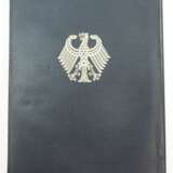 BRD: Bundesverdienstorden Urkunde Großes Verdienstkreuz mit Stern und Schulterband für den Chef des Protokolls im spanischen Außenministerium und Botschafter A.V.y.B. - photo 5