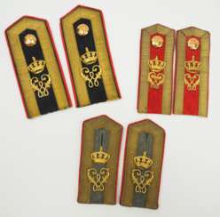 Württemberg: 3 Paar Schulterklappen für einen Offizierstellvertreter im Infanterie-Regiment „König Wilhelm I.“ (6. Württembergisches) Nr. 124.