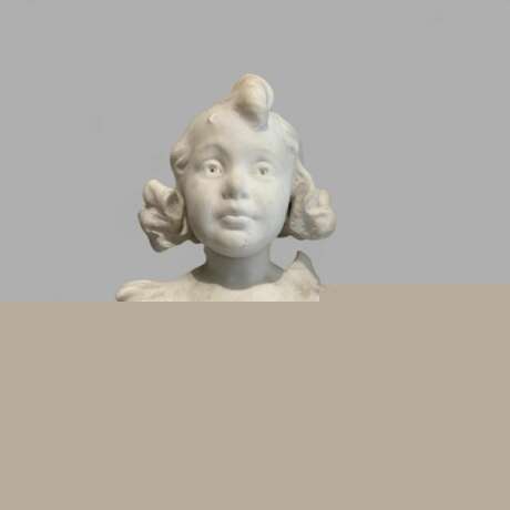 Late 19th-Century Carrara Marble Bust of a Young Girl - Foto 7 Late 19th-Century Carrara Marble Bust of a Young Girl - Foto 7