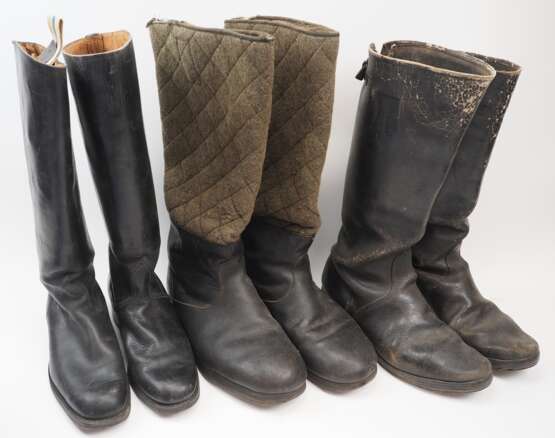 Wehrmacht: Lot Stiefel - 3 Paare. - photo 1 Wehrmacht: Lot Stiefel - 3 Paare. - photo 1