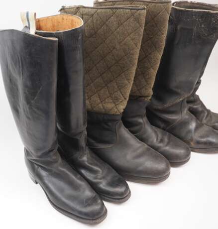 Wehrmacht: Lot Stiefel - 3 Paare. - photo 2 Wehrmacht: Lot Stiefel - 3 Paare. - photo 2