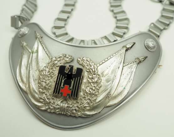 Deutsches Rotes Kreuz: Ringkragen für Fahnenträger. - фото 2 Deutsches Rotes Kreuz: Ringkragen für Fahnenträger. - фото 2