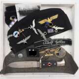 Tauschvitrine eines Flohmarktgängers. - photo 1