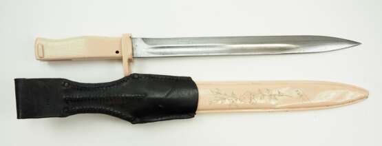 Deutsches Reich: Notbajonett - 68er Bewegung. - photo 3 Deutsches Reich: Notbajonett - 68er Bewegung. - photo 3