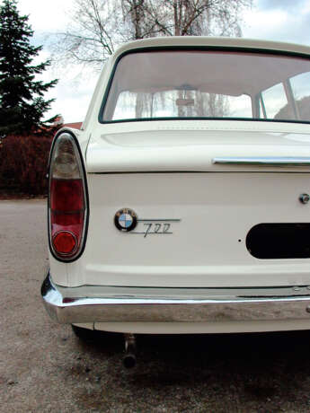 BMW 700. Limousine, Zweizylinder (Boxer), 697 ccm Hubraum Erstzulassung 1962 - Foto 4