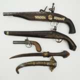 Lot Steinschloss- und Perkussionspistolen - 3 Exemplare. - photo 2