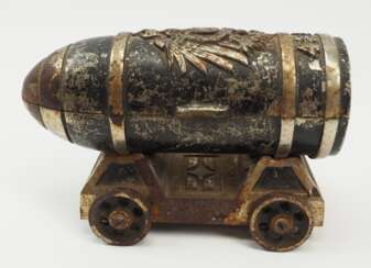 Deutsches Reich: Tischdekoration 42cm Granate.