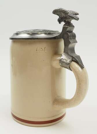 Wehrmacht: Reservistenkrug eines Landwehrmannes der 5. Schwadron Kavallerie-Regiment 17 - Weihnachten 1937. - Foto 3 Wehrmacht: Reservistenkrug eines Landwehrmannes der 5. Schwadron Kavallerie-Regiment 17 - Weihnachten 1937. - Foto 3