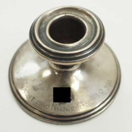 Wehrmacht: Kerzenständer - Weihnacht 1940 Norwegen III. I.R. 388. - photo 1 Wehrmacht: Kerzenständer - Weihnacht 1940 Norwegen III. I.R. 388. - photo 1