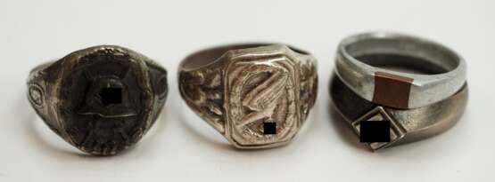 3. Reich: Lot patriotischer Ringe. - photo 1 3. Reich: Lot patriotischer Ringe. - photo 1