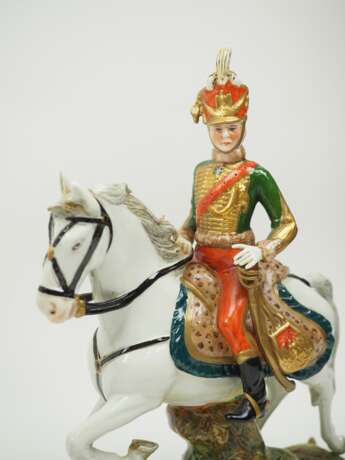 Scheibe-Alsbach: Napoleon und zwei Reiter Porzellanfiguren Lot. - photo 4 Scheibe-Alsbach: Napoleon und zwei Reiter Porzellanfiguren Lot. - photo 4