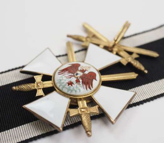 Preussen: Roter Adler Orden, 5. Modell (1918), 2. Klasse mit Schwertern und Schwertern am Ring. - фото 2