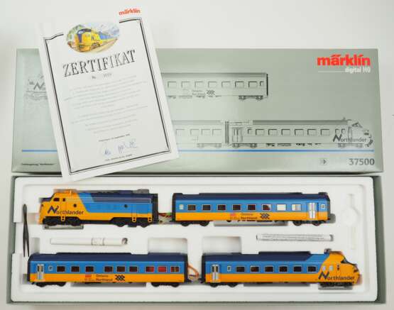 Märklin: HO 37500 Triebwagenzug "Northlander". - photo 1 Märklin: HO 37500 Triebwagenzug "Northlander". - photo 1