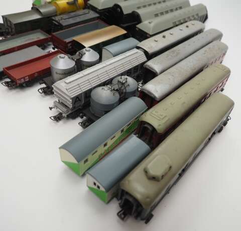 Märklin: HO 22 Personen- und Güterwaggons. - Foto 3 Märklin: HO 22 Personen- und Güterwaggons. - Foto 3