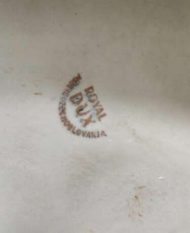 Royal Dux porcelain figure Porcelain Hand Painted realism Mid-20th century - photo 5 Royal Dux porcelain figure Porcelain Hand Painted realism Mid-20th century - photo 5