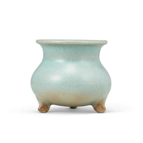 A SMALL JUN TRIPOD CENSER - photo 2