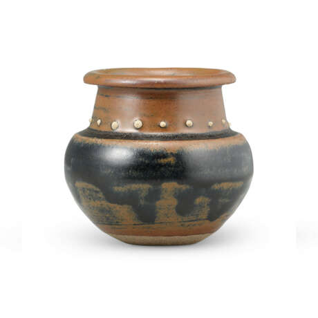 A GANZHOU STUDDED BLACK-GLAZED JAR - photo 1 A GANZHOU STUDDED BLACK-GLAZED JAR - photo 1