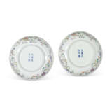 A PAIR OF FAMILLE ROSE 'BAJIXIANG' DISHES - photo 2