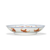 A PAIR OF IRON-RED-DECORATED AND UNDERGLAZE-BLUE 'BATS' DISHES - photo 2