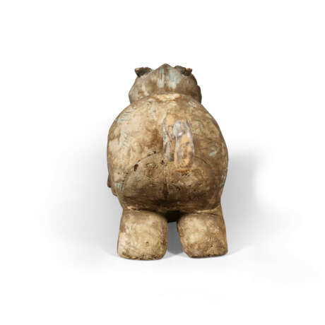 A PAINTED WOOD FIGURE OF A TIGER - photo 5