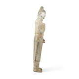 A LARGE GREY POTTERY FIGURE OF A GROOM - photo 3