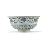 A RARE BLUE AND WHITE ‘MANDARIN DUCKS’ BOWL - photo 1