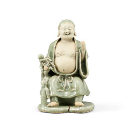 A LONGQUAN CELADON-GLAZED FIGURE OF BUDAI - фото 1