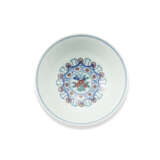 A DOUCAI ‘FLORAL BOUQUET’ BOWL - photo 2