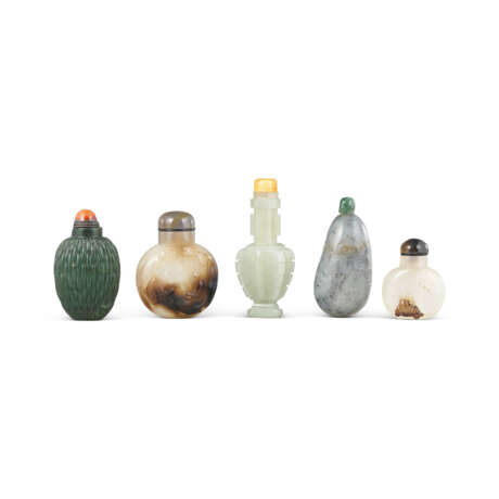 A GROUP OF FIVE HARDSTONE SNUFF BOTTLES - photo 1