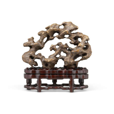 A DARK BEIGE LINGBI SCHOLAR'S ROCK - Foto 2