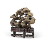 A DARK BEIGE LINGBI SCHOLAR'S ROCK - Foto 3