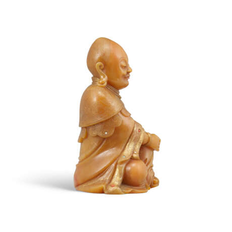 A SOAPSTONE FIGURE OF A LUOHAN - photo 2 A SOAPSTONE FIGURE OF A LUOHAN - photo 2