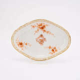 SIX PORCELAIN PIECES FROM THE SERVICE FOR EMPEROR WILHELM II - Foto 3