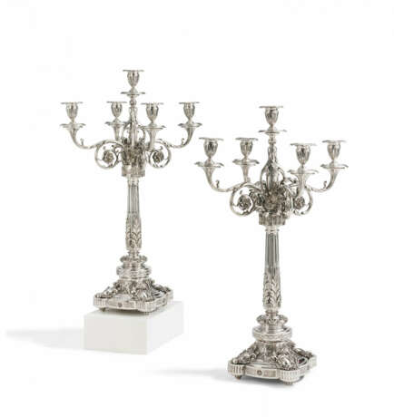 PAIR OF EXTRAORDINARY SILVER GIRANDOLES - Foto 1 PAIR OF EXTRAORDINARY SILVER GIRANDOLES - Foto 1