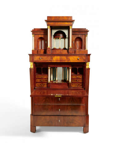 MAHOGANY WRITING CABINET WITH ARCHITECTURAL ELEMENTS - Foto 1 MAHOGANY WRITING CABINET WITH ARCHITECTURAL ELEMENTS - Foto 1