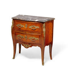SMALL WOODEN CHEST OF DRAWERS LOUIS XV