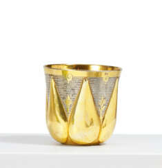 SILVER CUP WITH ALMOND-SHAPED KNOBS