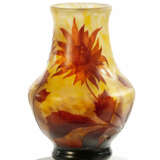 GLASS VASE WITH DAHLIAS - фото 1