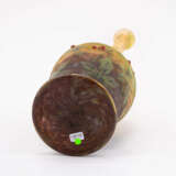 RARE 'BRYONE' GLASS VASE WITH BERRY BRANCHES AND SCULPTED BERRIES - фото 6