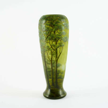 LARGE OVERLAID GLASS VASE 'ARBRES EN ÉTÉ" - photo 2 LARGE OVERLAID GLASS VASE 'ARBRES EN ÉTÉ" - photo 2