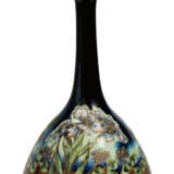 SHORT-NECK PORCELAIN VASE WITH FLOWER DECOR - фото 1